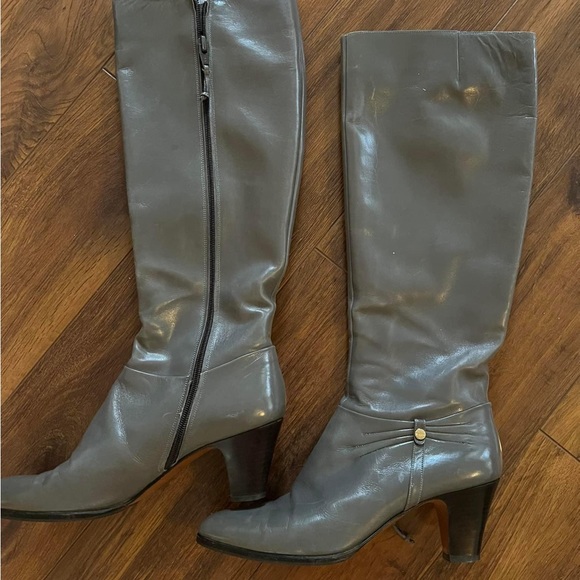 Gorgeous Salvatore Ferragamo boots - Picture 1 of 6